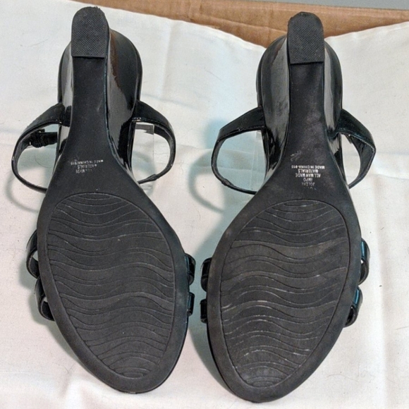 Impo Jolene black wedge sandals - Picture 6 of 6